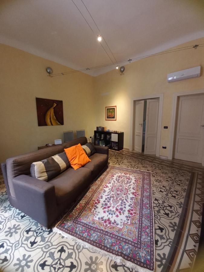 Interno10 Apartment Бари Екстериор снимка